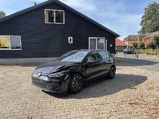 skadebil auto Volkswagen Golf 8 TSI 110 PK NAVI CLIMA PDC CRUISE B.J 09-2022 2022/9