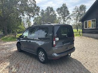 Volkswagen Caddy 1.5 GEEL KENTEKEN 116 PK CLIMA CAMERA TREKHAAK B.J 05-2025 picture 4
