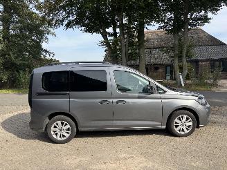 Volkswagen Caddy 1.5 GEEL KENTEKEN 116 PK CLIMA CAMERA TREKHAAK B.J 05-2025 picture 5