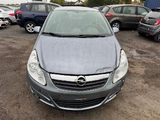 Opel Corsa D picture 2