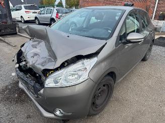 Avarii autoturisme Peugeot 208 I  ACTIVE 2014/4