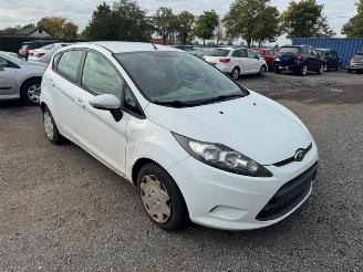 Ford Fiesta  picture 3