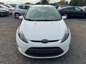 Ford Fiesta  picture 2