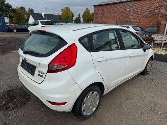 Ford Fiesta  picture 5