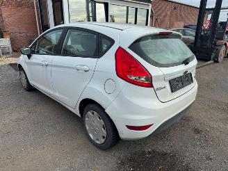 Ford Fiesta  picture 7