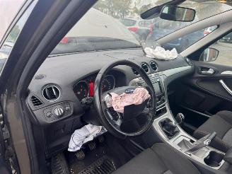 Ford S-Max  picture 10