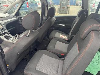 Ford S-Max  picture 30