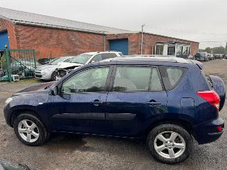 Toyota Rav-4  picture 8