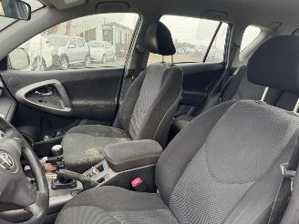 Toyota Rav-4  picture 15