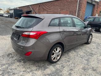 Hyundai I-30  picture 5