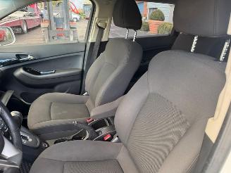 Chevrolet Orlando  picture 19