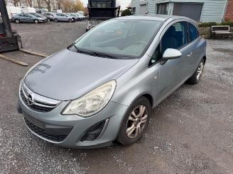 krockskadad bil auto Opel Corsa  2011/11