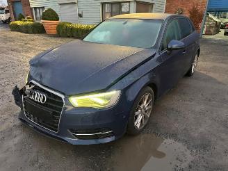 Vaurioauto  passenger cars Audi A3  2015/11
