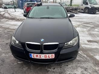 BMW 3-serie 320D picture 2