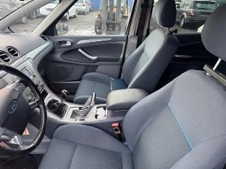 Ford S-Max  picture 19