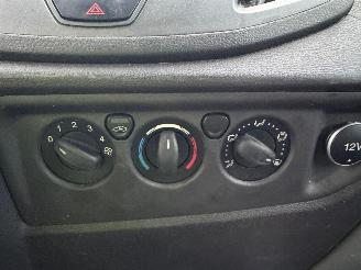 Ford Transit  picture 22