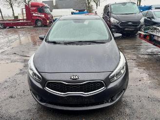 skadebil auto Kia Cee d CEEÂ´D LOUNGE 2012/9