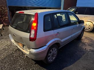 Ford Fusion TREND picture 4