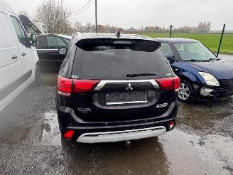 Mitsubishi Outlander BLACK EDITION picture 4
