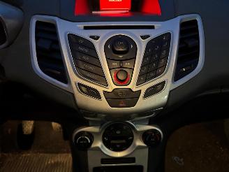 Ford Fiesta TITANIUM picture 13