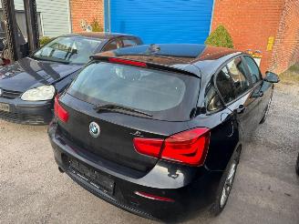 BMW 1-serie 118I picture 9