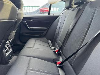 BMW 1-serie 118I picture 28