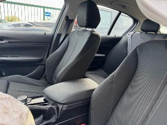 BMW 1-serie 118I picture 22