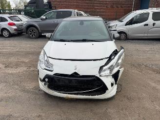 Vrakbiler auto Citroën DS3 SO CHIC 2014/5