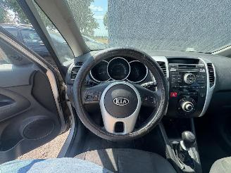 Kia Venga  picture 10