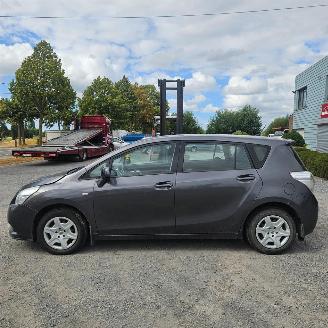 škoda osobní automobily Toyota Verso ACTIVE 2012/2
