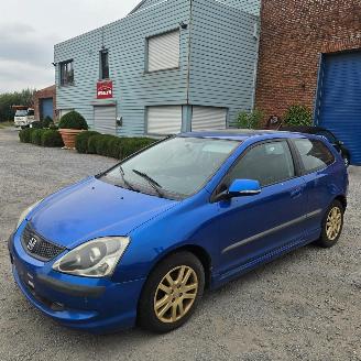 krockskadad bil auto Honda Civic ES 2004/7