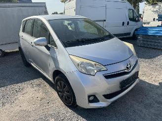 Toyota Verso S  picture 3