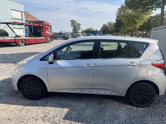 Toyota Verso S  picture 9