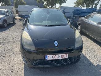 Renault Scenic  picture 2