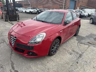 Vaurioauto  passenger cars Alfa Romeo Giulietta  2012/4