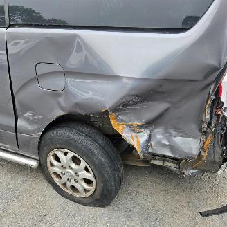 Hyundai H-1  picture 5