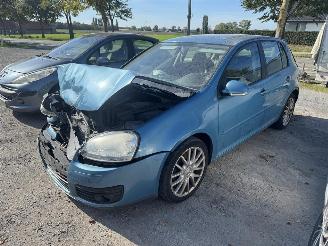 krockskadad bil auto Volkswagen Golf V  GT 2006/9