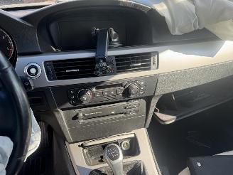 BMW 3-serie 318D picture 3
