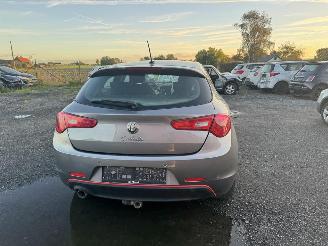 Alfa Romeo Giulietta  picture 6