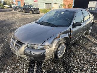 skadebil auto Chrysler Stratus  1998/9