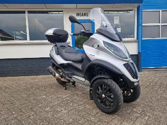 krockskadad bil motor Piaggio  MP 3 500CC 2013/3
