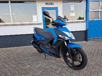 krockskadad bil motor Kymco  NEW AGILITY 16+ 125CC 2016/8