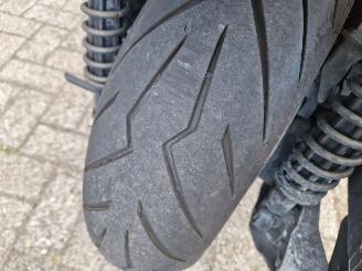 Yamaha  ( GERESERVEERD! ) X MAX 400 - YP400R picture 9