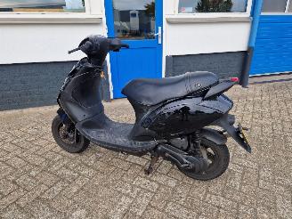 Piaggio  ZIP 2 TAKT picture 7