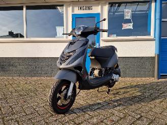 Piaggio  ZIP EURO 4 BROM 45KM picture 16