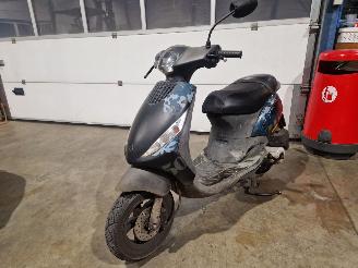 Piaggio  ZIP picture 12