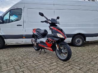 Unfall Kfz Roller Aprilia  VF 50 FACTORY PIAGGIO 2 TAKT LC DD 2011/3