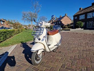 Vespa  VESPA C38 LX 2TAKT 1E EIGENAAR picture 14