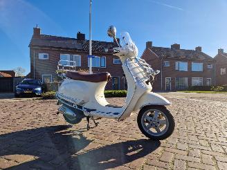 Vespa  VESPA C38 LX 2TAKT 1E EIGENAAR picture 2