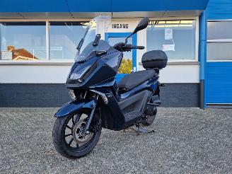 Kymco  SKY TOWN picture 14